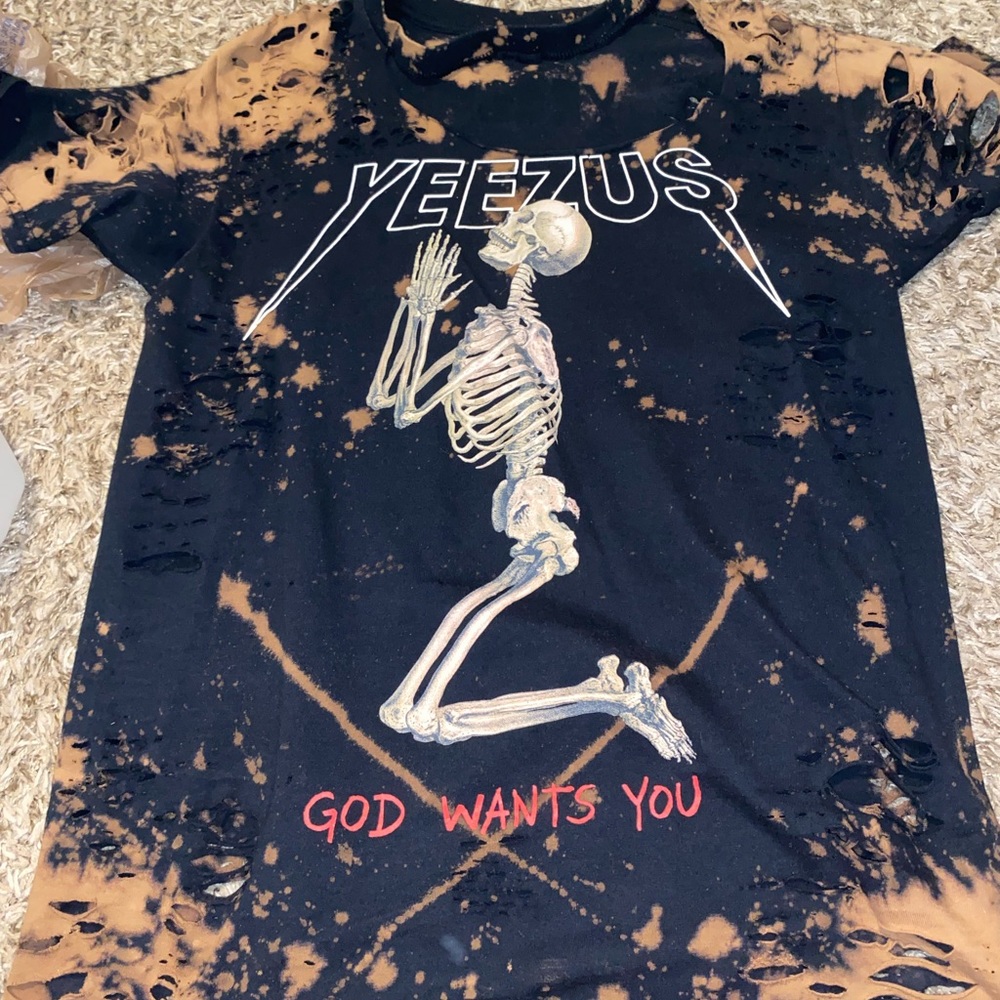YEEZUS TOUR SHIRT